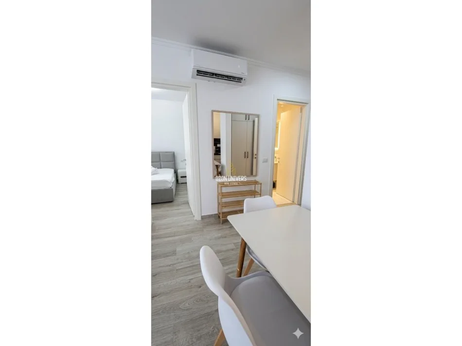 Tirane, jepet me qera apartament 1+1+Ballkon Kati 1, 70 m² 600 € (bulevardi i ri)