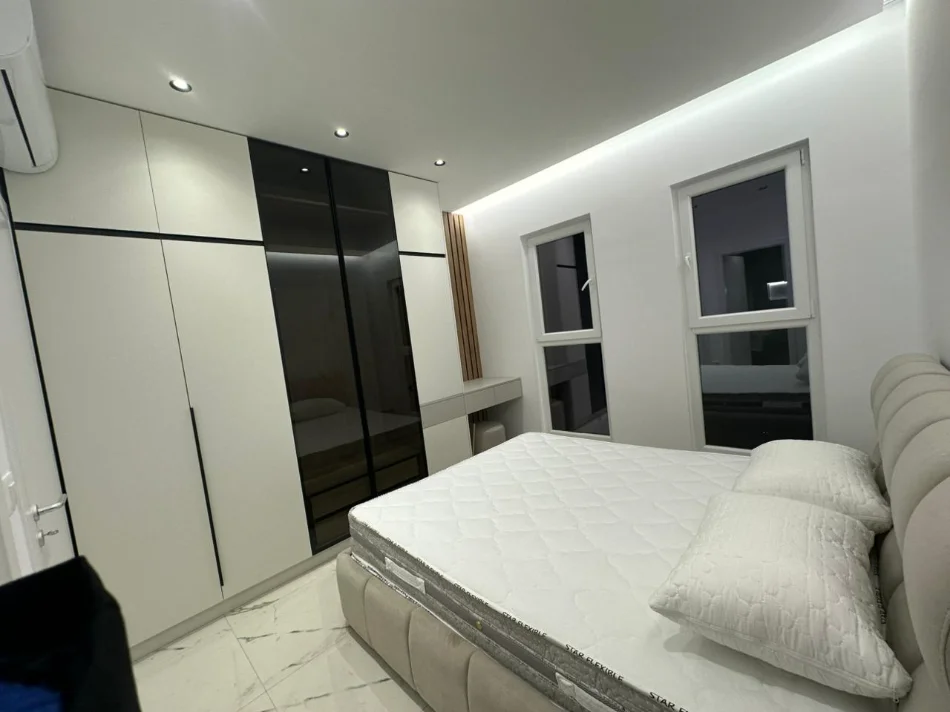 Tirane, jepet me qera apartament 2+1 , 95 m² 800 € (Rruga Dritan Hoxha)