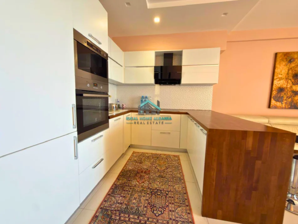 Vlore, shitet apartament 2+1+Ballkon Kati 6, 97 m² 250.000 € (Lungomare, vlore)
