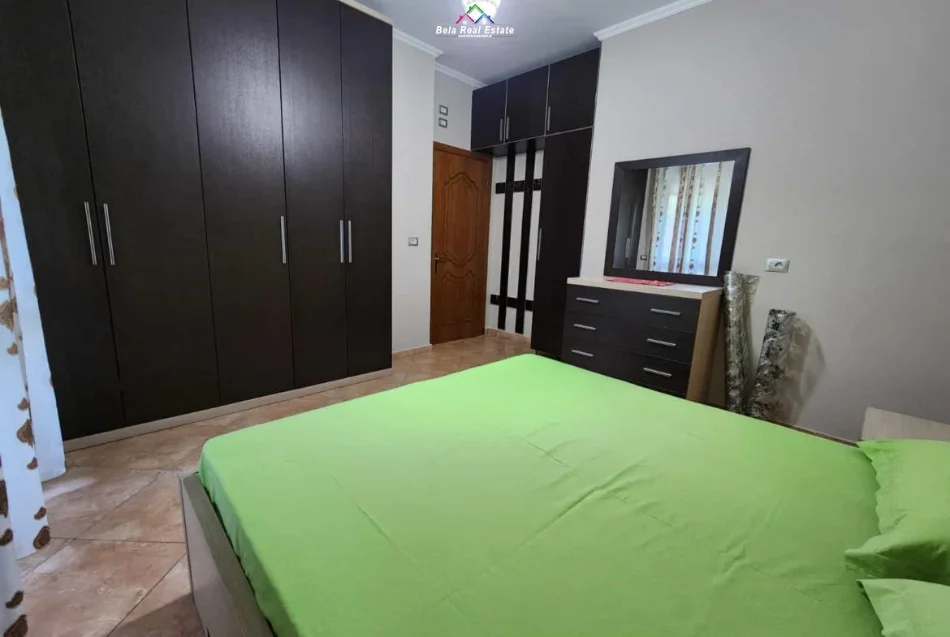 Tirane, jepet me qera apartament 2+1 Kati 4, 100 m² 800 € (Rruga Islam Alla)