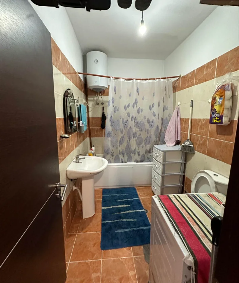 Tirane, shitet apartament 1+1 , 71 m² 82.426 € (Kamëz)