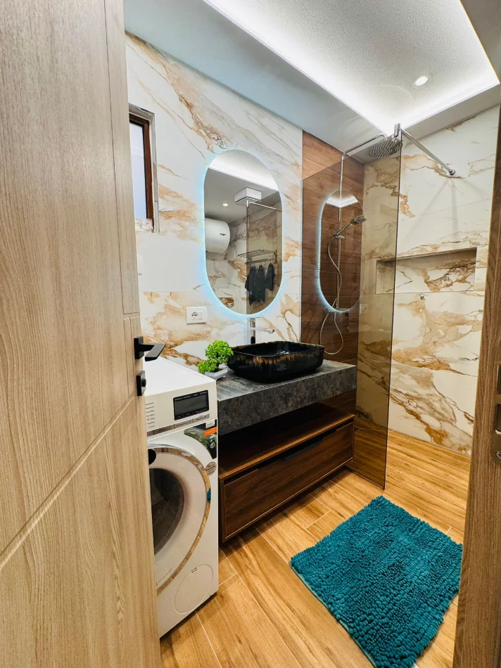 Tirane, jepet me qera apartament duplex 1+1+Ballkon Kati 3, 60 m² 650 € (Rruga e Dibres/Shkolla e Bashkuar)