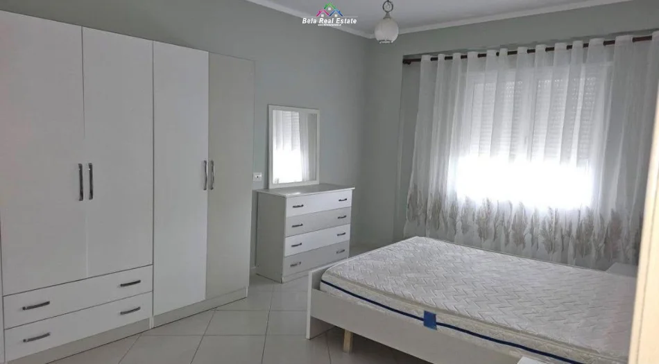 Tirane, jepet me qera apartament 2+1 Kati 1, 90 m² 680 € (kopshti zoologjik)