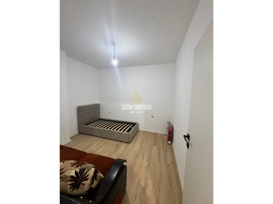 Tirane, shitet apartament 2+1 Kati 2, 72 m² 140.000 € (5 Maji)