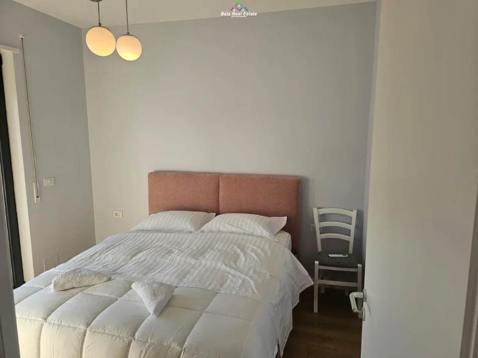 Tirane, jepet me qera apartament 1+1 Kati 7, 55 m² 630 € (ish Stacioni i Trenit, rruga Karl Gega)
