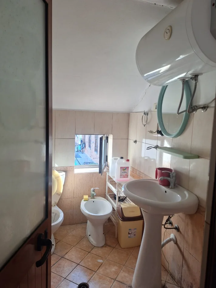 Tirane, jepet me qera apartament 1+1+Aneks+Ballkon Kati 3, 55 m² 350 € (Tirane)