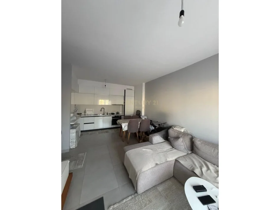 Tirane, shes apartament 1+1 Kati 6, 75 m² 202.000 € (Selvia)