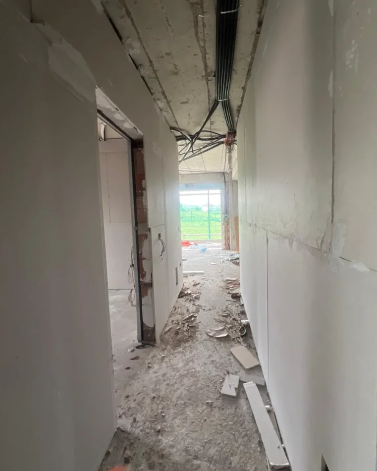 Tirane, shitet apartament 2+1 , 109 m² 172.800 € 