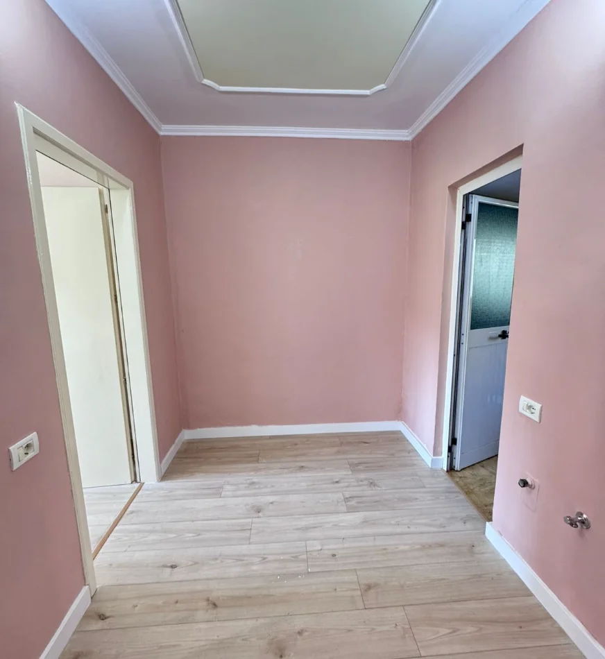 Tirane, shitet apartament 1+1 , 58 m² 115.000 € 