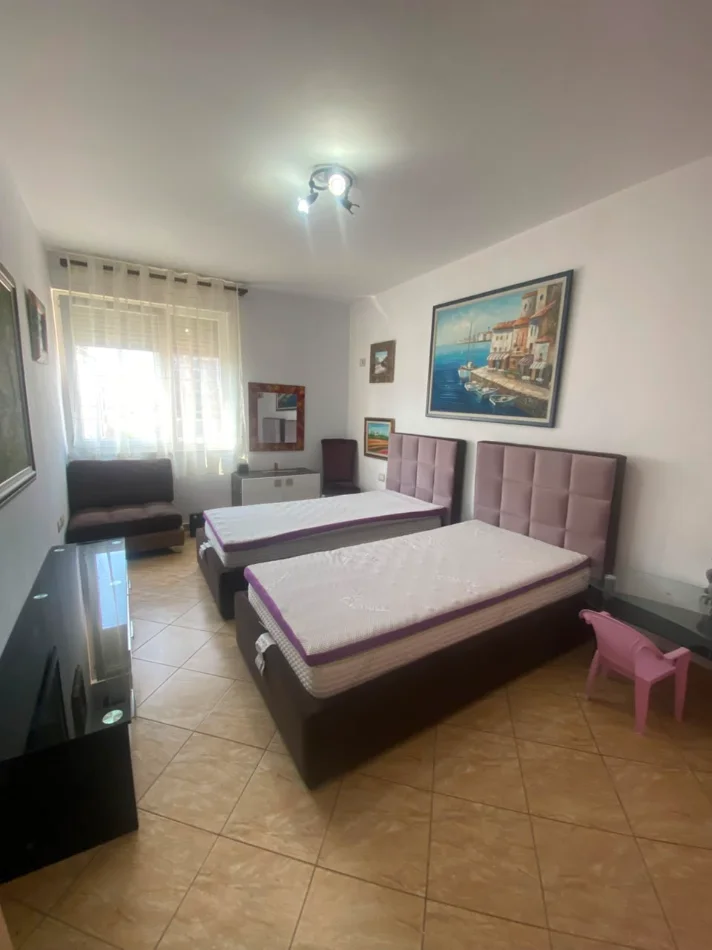 jepet me qera 2+1 , 105 m² 650 € (21 Dhjetori)