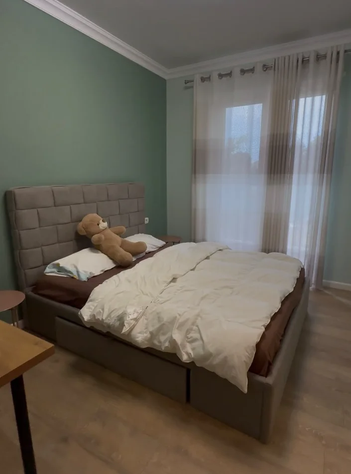 Tirane, jepet me qera apartament 2+1 , 108 m² 600 € 