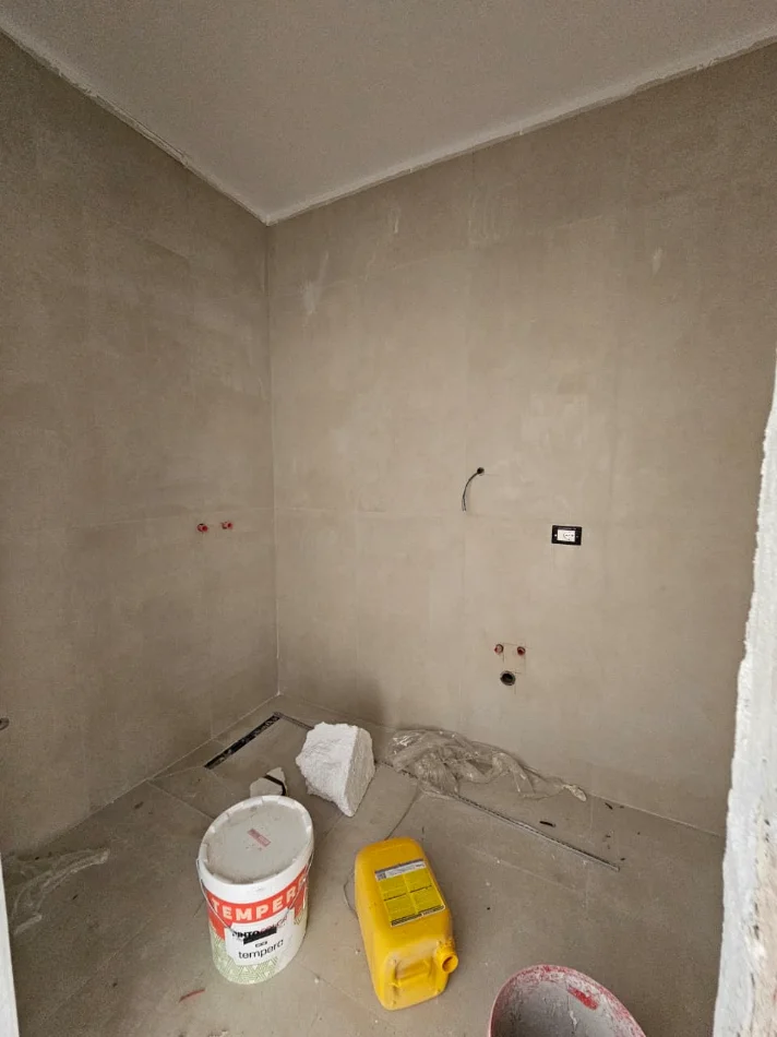 Tirane, shitet apartament 1+1 , 71 m² 93.314 € (UNIVERS CITY)