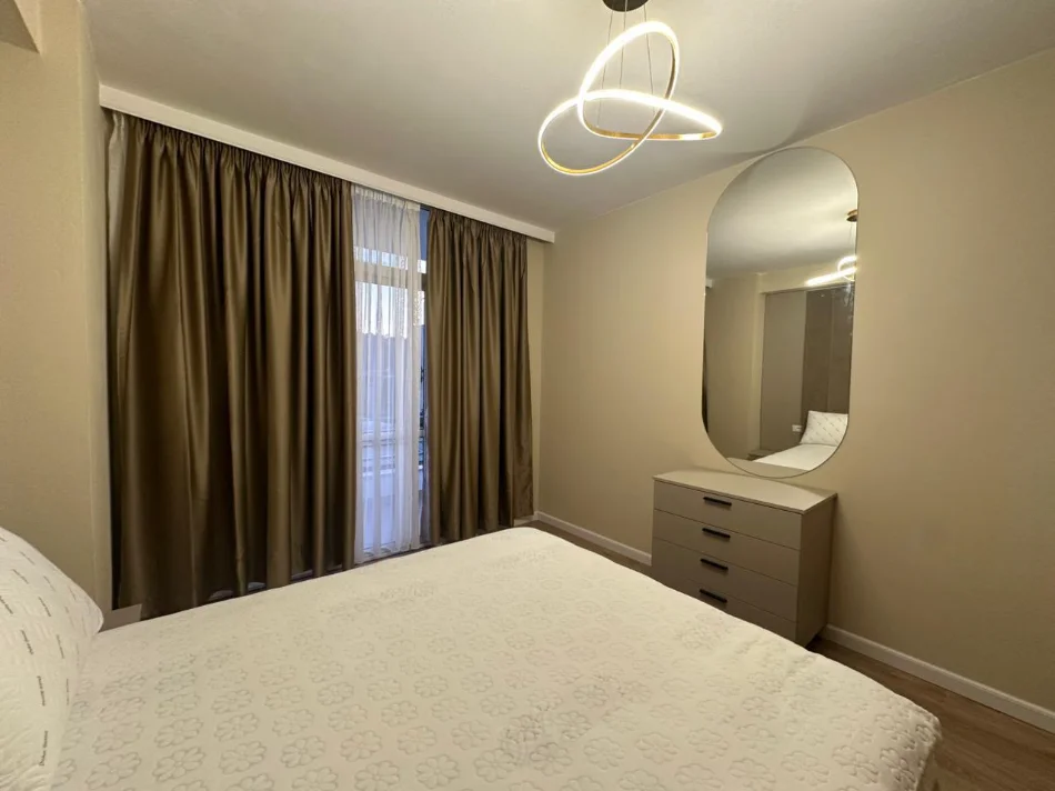 shitet , 112 m² 210.000 € (Astir)