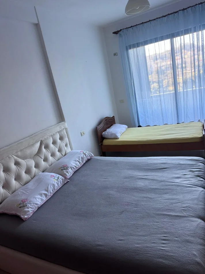 Tirane, jepet me qera apartament 1+1+Ballkon Kati 5, 77 m² 400 € (Astir)