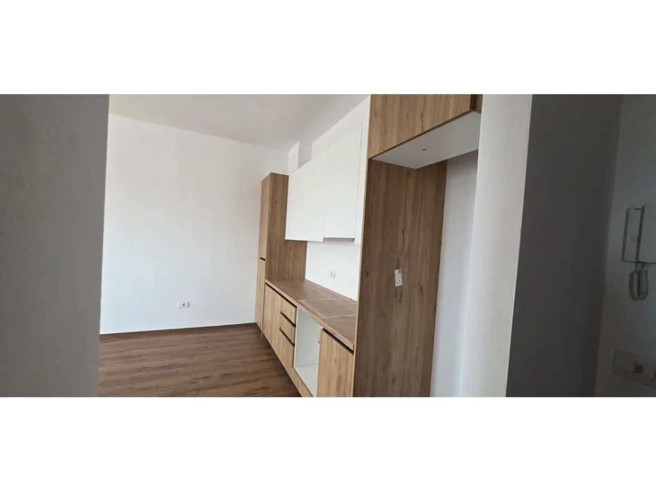 Tirane, shitet apartament 1+1 Kati 3, 71 m² 99.932 € (paskuqan)