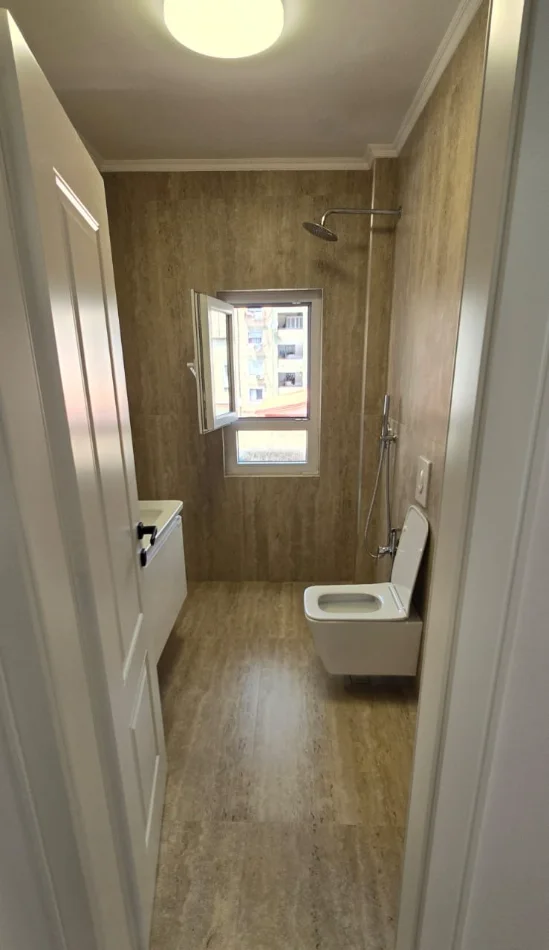 Tirane, shitet apartament 1+1 , 59 m² 140.000 € 
