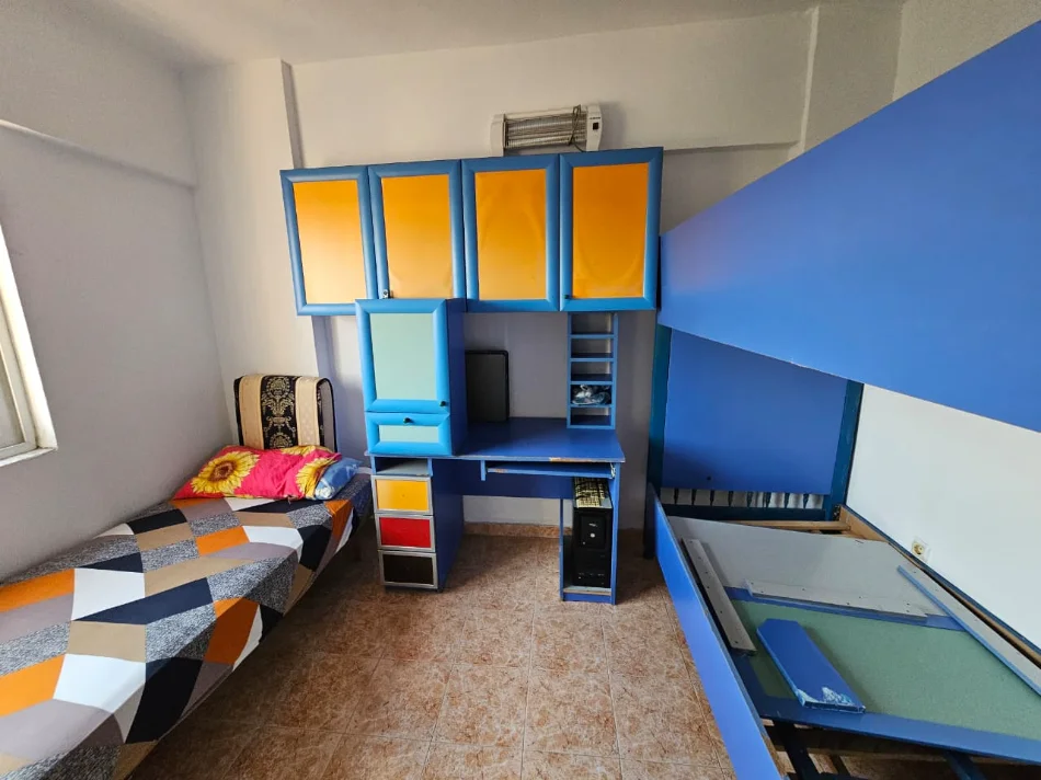 Tirane, jepet me qera apartament 2+1+Ballkon Kati 9, 85 m² 550 € (Rruga Dritan Hoxha)