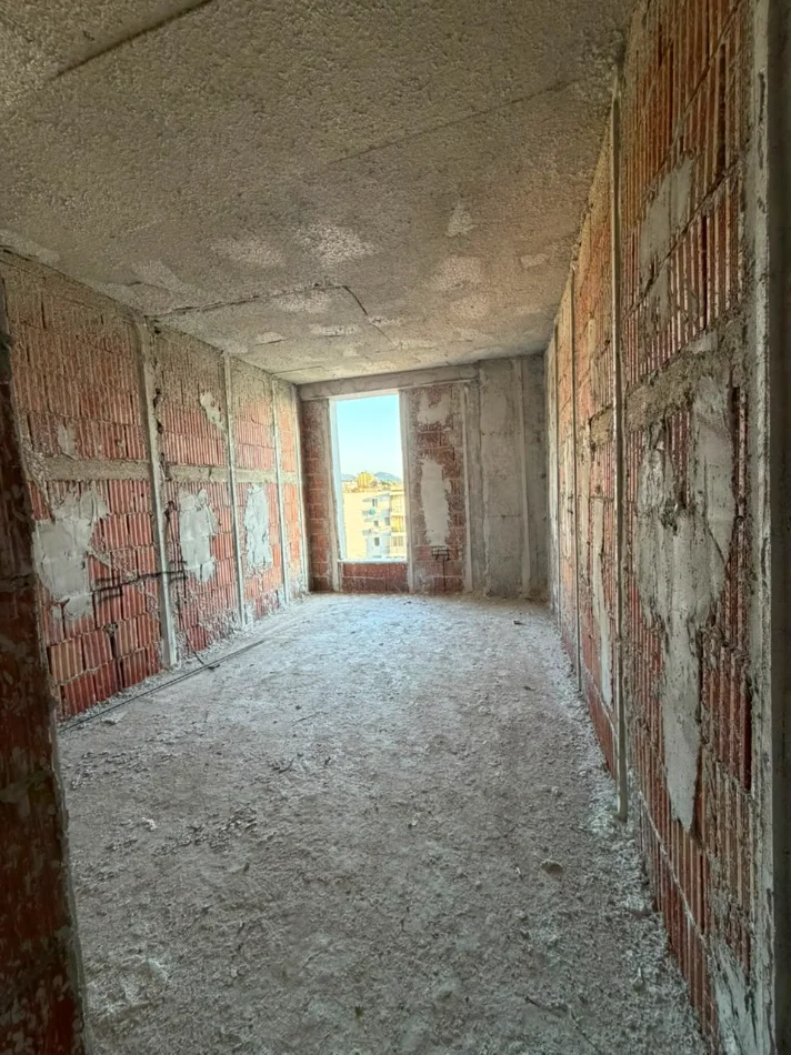 Tirane, shitet apartament 2+1 , 106 m² 180.000 € 