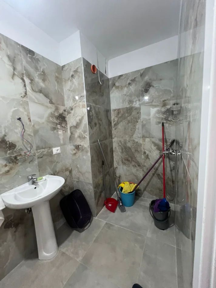 Tirane, shitet apartament 2+1 , 98 m² 156.000 €