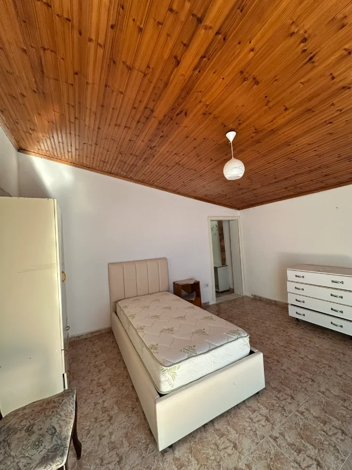 Tirane, jepet me qera apartament 1+1 Kati 3, 60 m² 480 € (Komuna e Parisit)