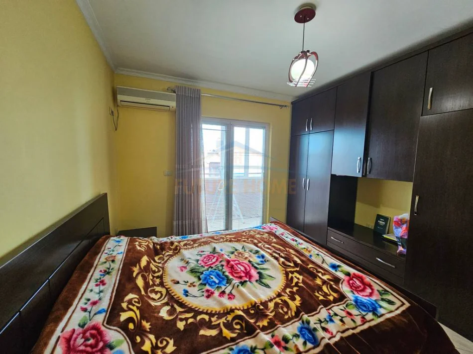 Tirane, jepet me qera apartament 2+1 Kati 3, 105 m² 580 € (Jordan Misja)
