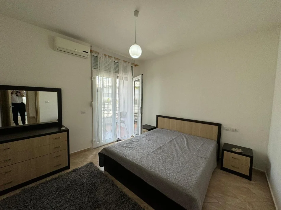 Tirane, jepet me qera apartament 2+1 Kati 2, 96 m² 600 € (Kodra e Diellit 1)