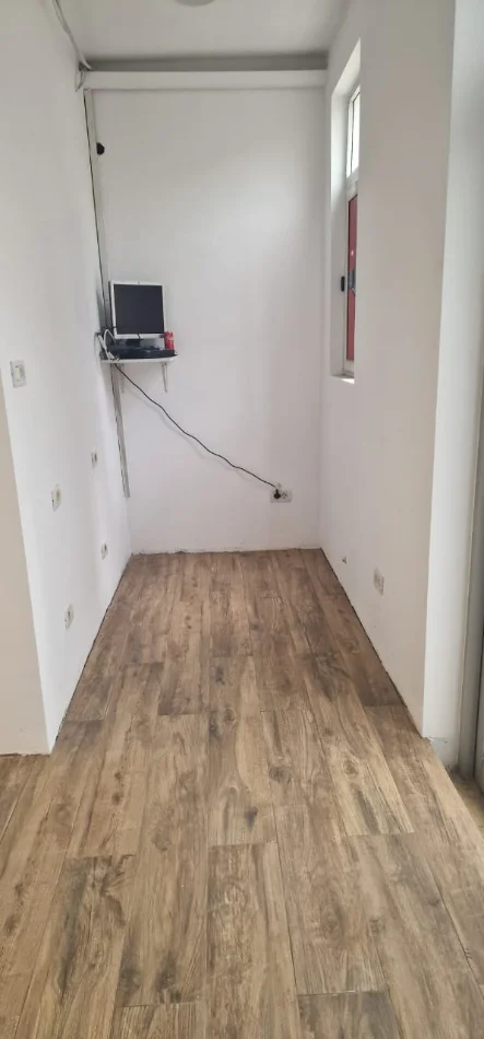 Tirane, shitet ambjent biznesi Kati 0, 65 m² 350.000 € (Bulevardi Zogu i Pare)