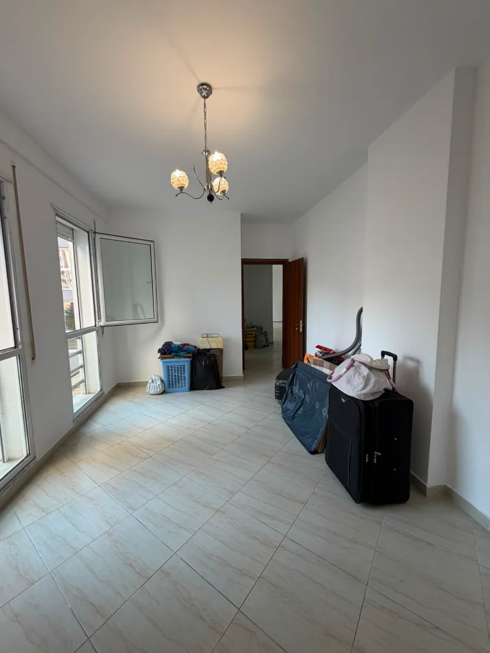 Tirane, shitet apartament 2+1 , 112 m² 270.000 € 