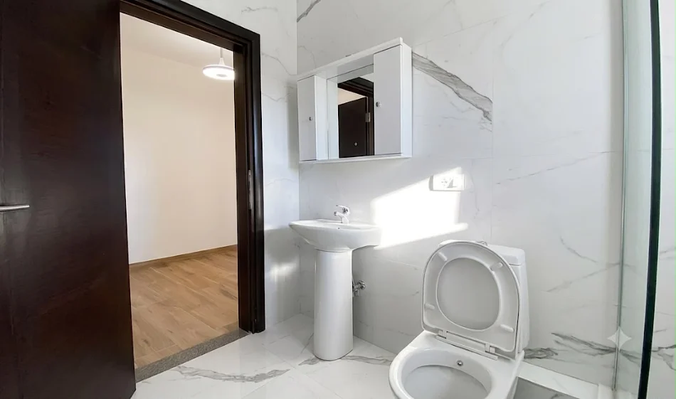 Tirane, jepet me qera apartament 1+1 Kati 5, 57 m² 500 € 