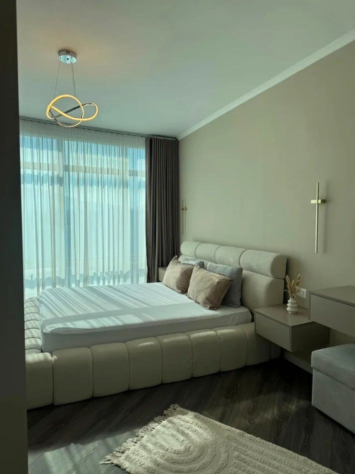 Tirane, jepet me qera apartament 1+1 Kati 3, 70 m² 600 € (Casa Italia)
