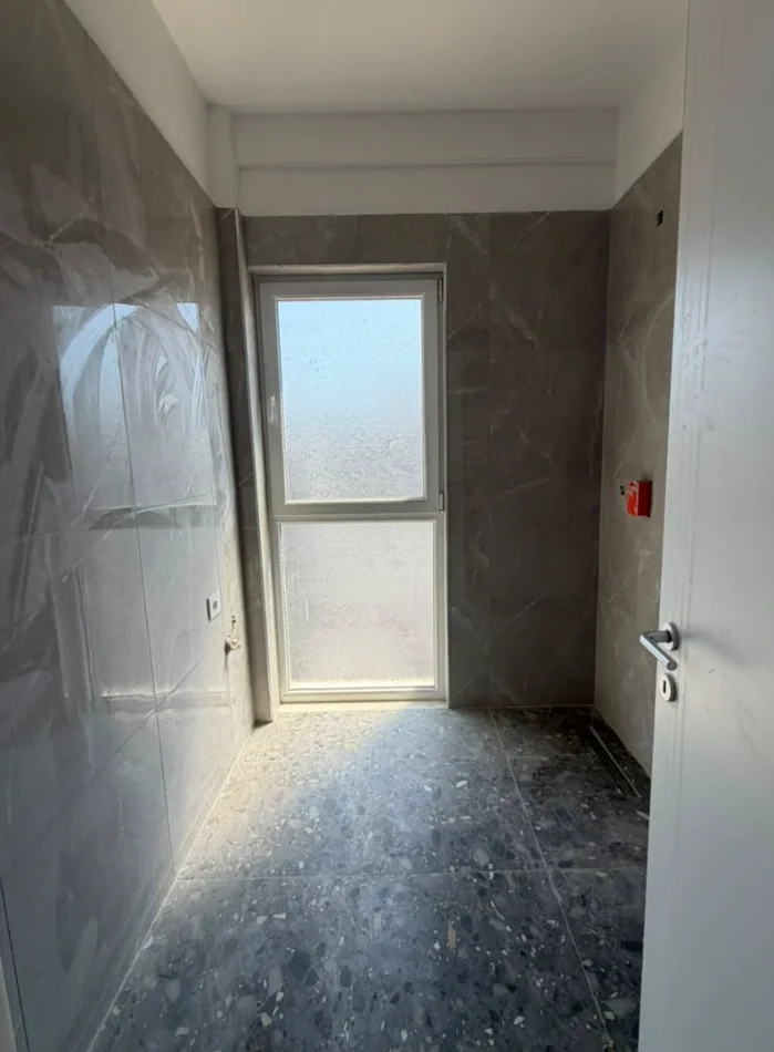 Tirane, shitet apartament 2+1 , 87 m² 126.600 € 