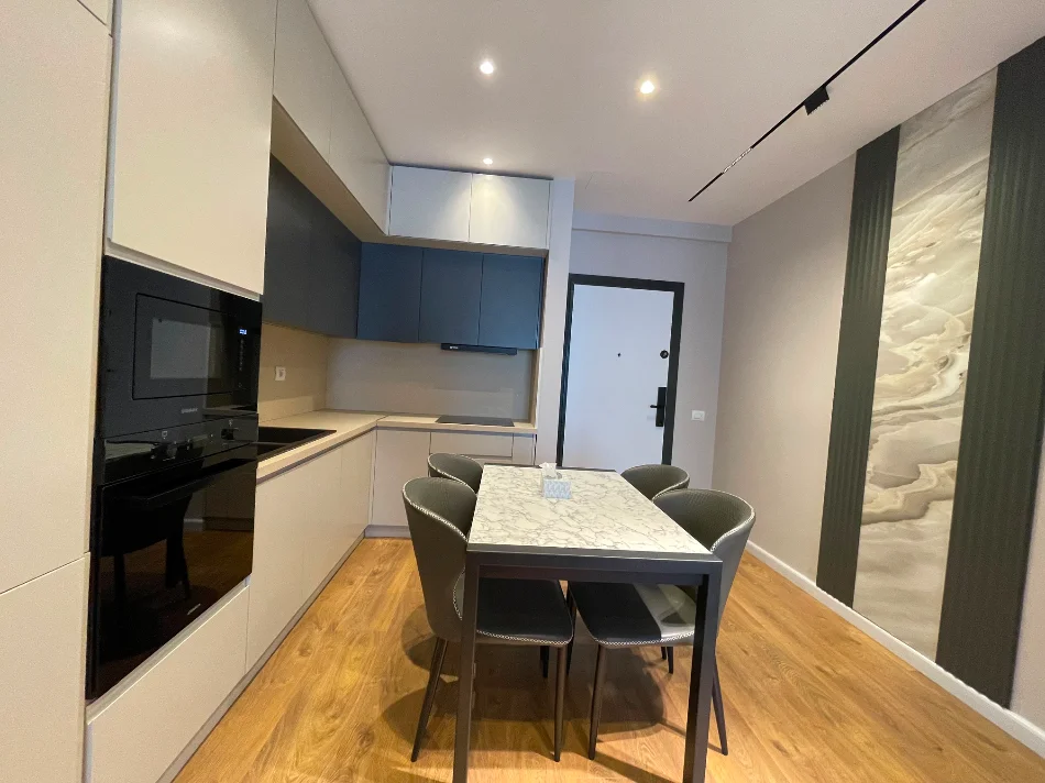 Tirane, jepet me qera apartament 1+1 Kati 6, 70 m² 800 € (Komuna e Parisit)