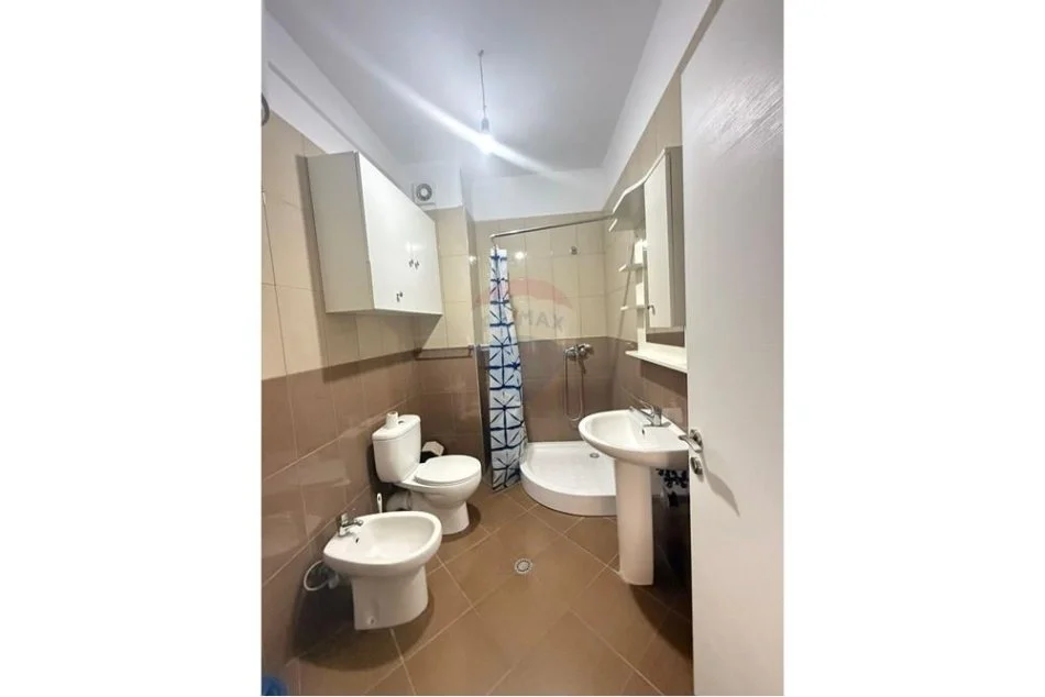 Tirane, jepet me qera apartament , 100 m² 550 € (Teodor Keko)
