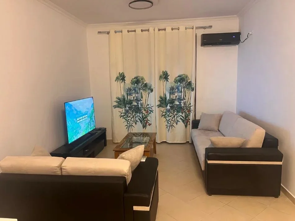 Tirane, jepet me qera apartament 2+1+Ballkon Kati 8, 90 m² 700 € (QYTET STUDENTI)