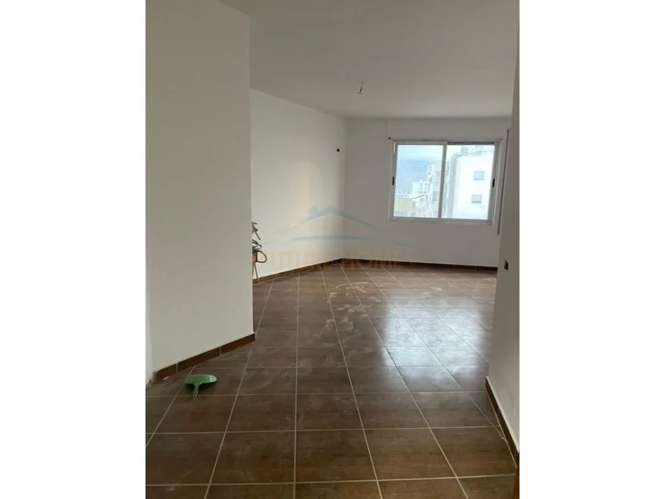 Shqiperi, shitet apartament 1+1 Kati 6, 85 m² 124.000 € 