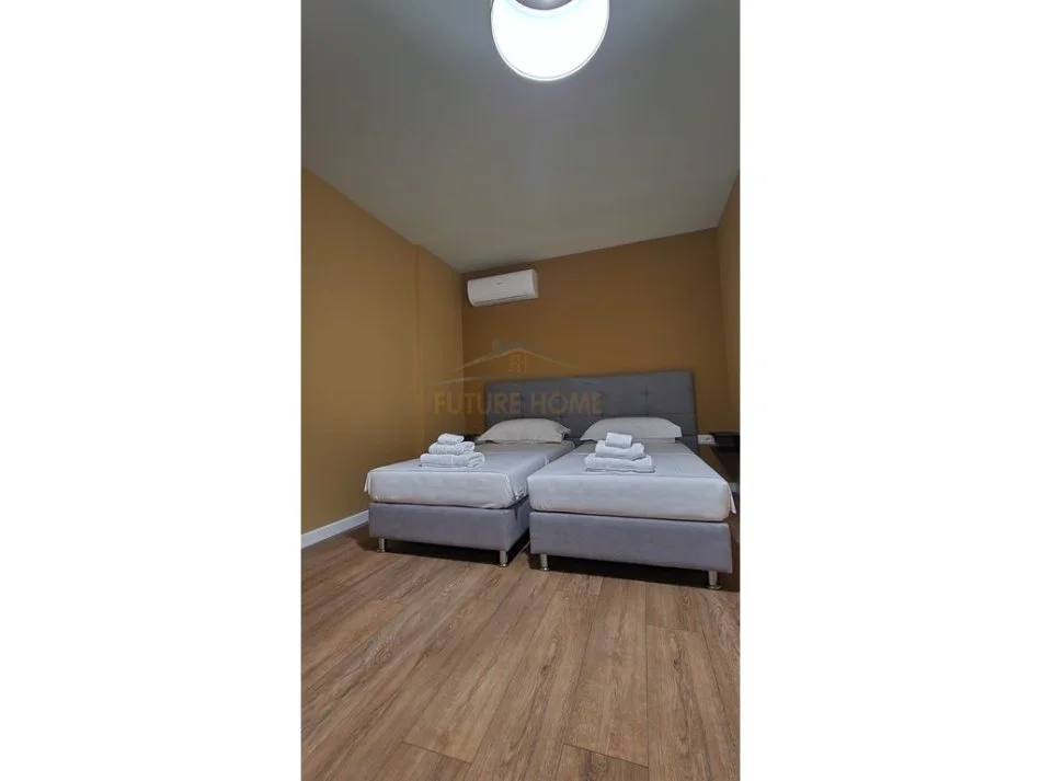 Durres, jepet me qera apartament 1+1 Kati 6, 80 m² 650 € (Bashkia, Durrës.)