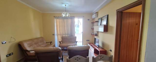 Tirane, jepet me qera apartament 3+1+BLK Kati 1, 130 m² 390 Euro (Kodra e Diellit 1)