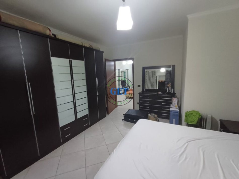 Durres, jepet me qera apartament 2+1+Ballkon Kati 5, 91 m² 400 € (UKD Durres)
