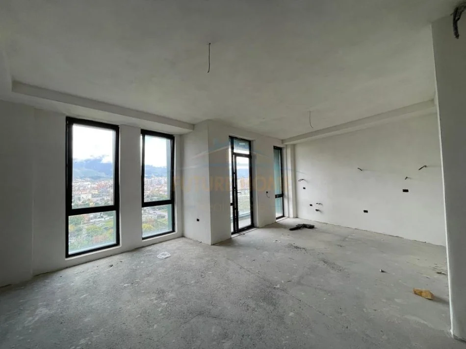 Tirane, shitet apartament 3+1+Ballkon Kati 9, 156 m² 280.000 € (BULEVARDI I RI)