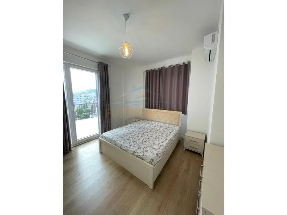 Tirane, jepet me qera apartament 2+1 Kati 5, 125 m² 650 € (Grand Gallery, Yzberisht)
