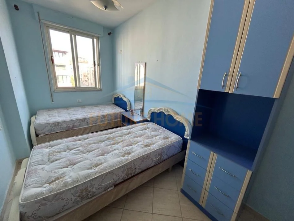 Tirane, shitet apartament 2+1+Ballkon Kati 5, 74 m² 68.000 € (Shkembi i Kavajes)