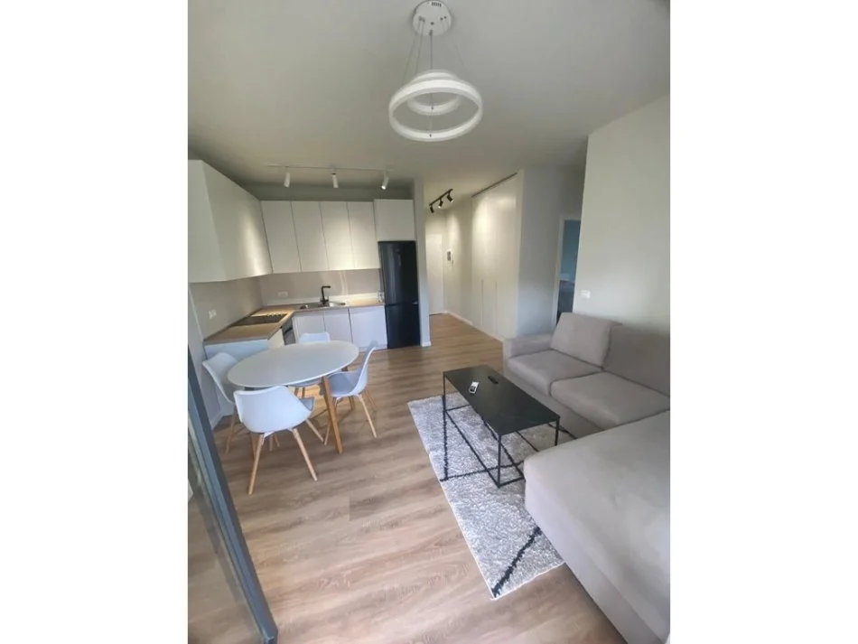 Tirane, jepet me qera apartament 2+1+Ballkon+Post Parkimi,  Kati 1, 96 m² 750 € (Kodra e Diellit)