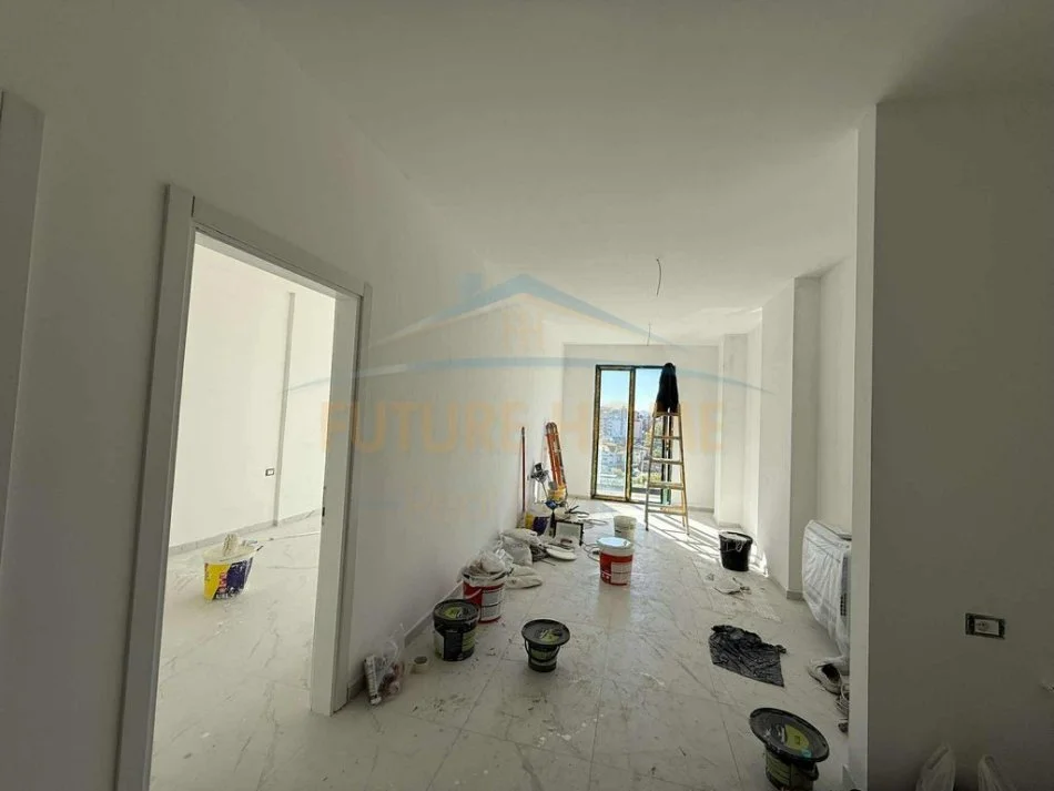 Tirane, shitet apartament 1+1+Ballkon Kati 5, 67 m² 126.400 € 