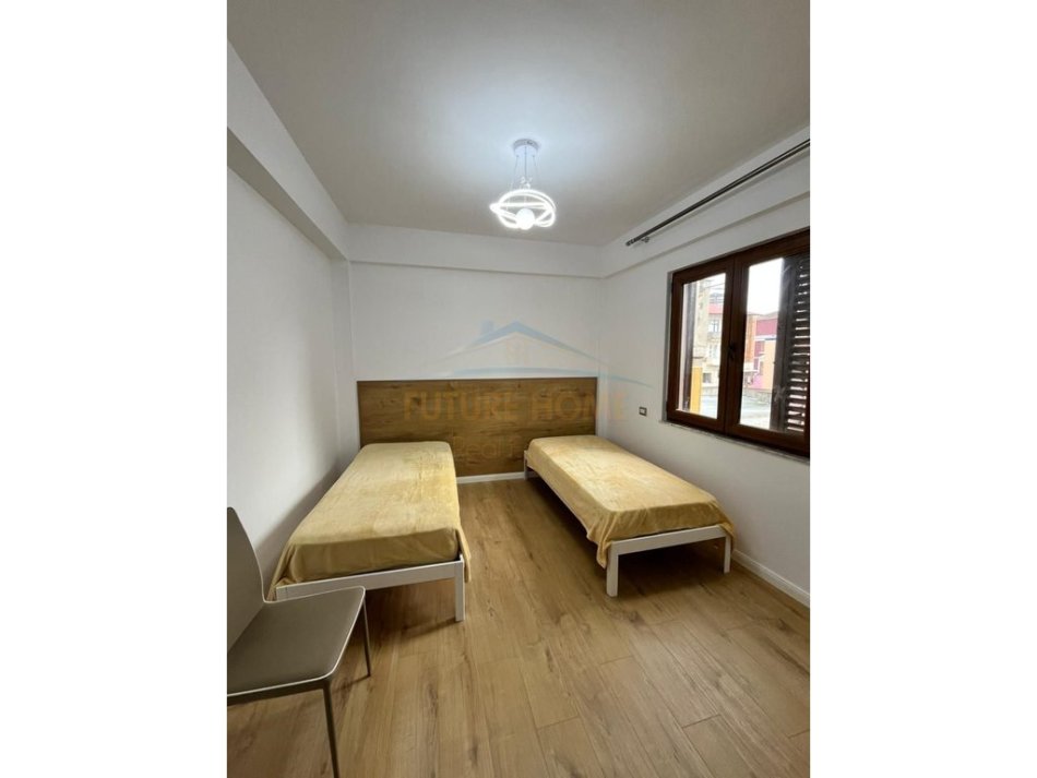 Durres, shes apartament 3+1 Kati 3, 100 m² 170.000 € (Vollga, Durres.)