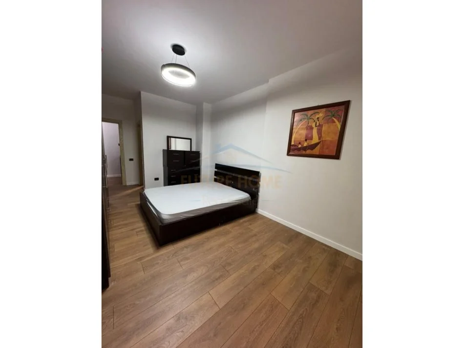 Tirane, shitet apartament 2+1 Kati 2, 110 m² 198.000 € (OXHAK,XHAMLLIK,KOMPLEKSI KOLOMBO)