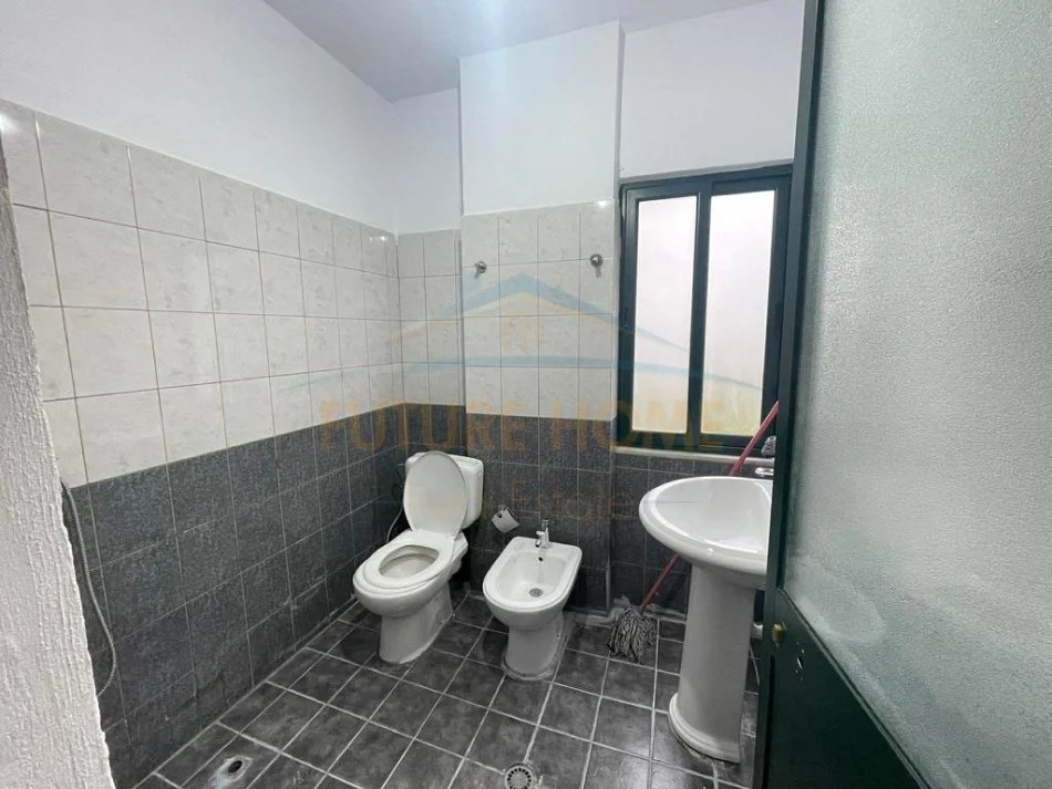 Qera, Apartament 1+1, Fresk 300 €