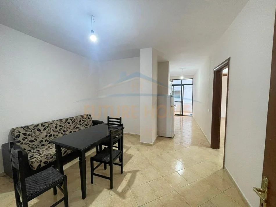 Qera, Apartament 1+1, Fresk 300 €