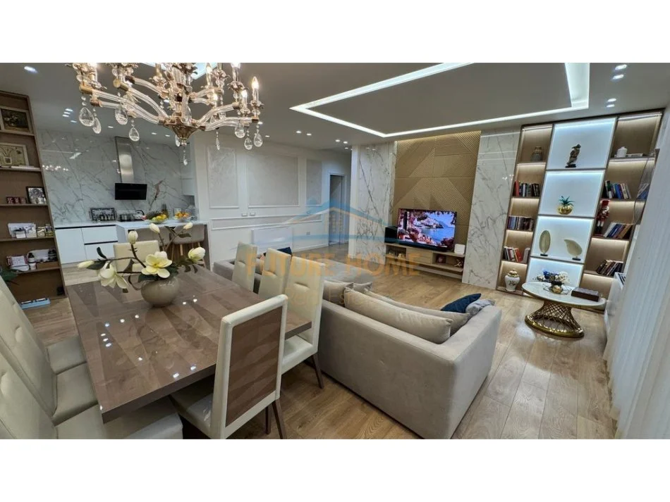 Tirane, shitet apartament+verande | Penthouse 3+1 Kati 3, 142 m² 445.000 € (Kopshti Zoologjik)