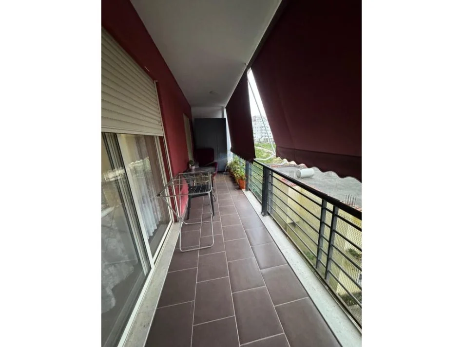 Tirane, jap me qera apartament 2+1+Ballkon Kati 2, 96 m² 450 € (FRESKU)