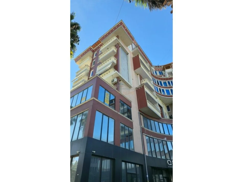 Tirane, shitet apartament 2+1+Ballkon Kati 11, 138 m² 137.000 € (Kamez)